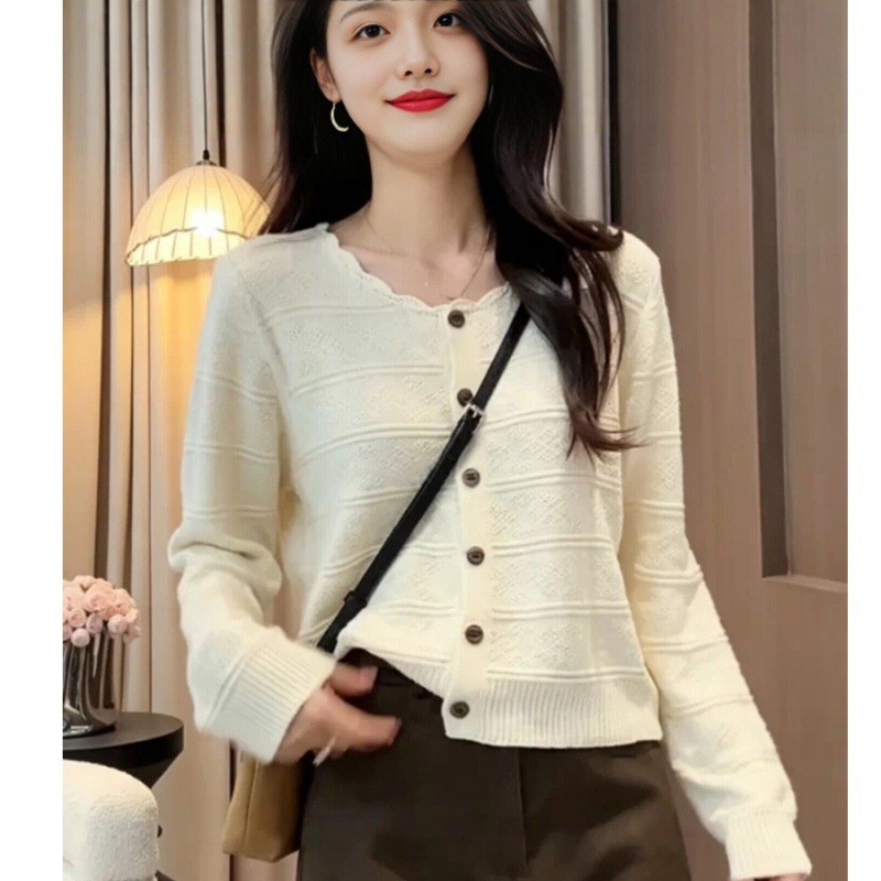 Round neck fashion sweater Western style coat for women - Image 3