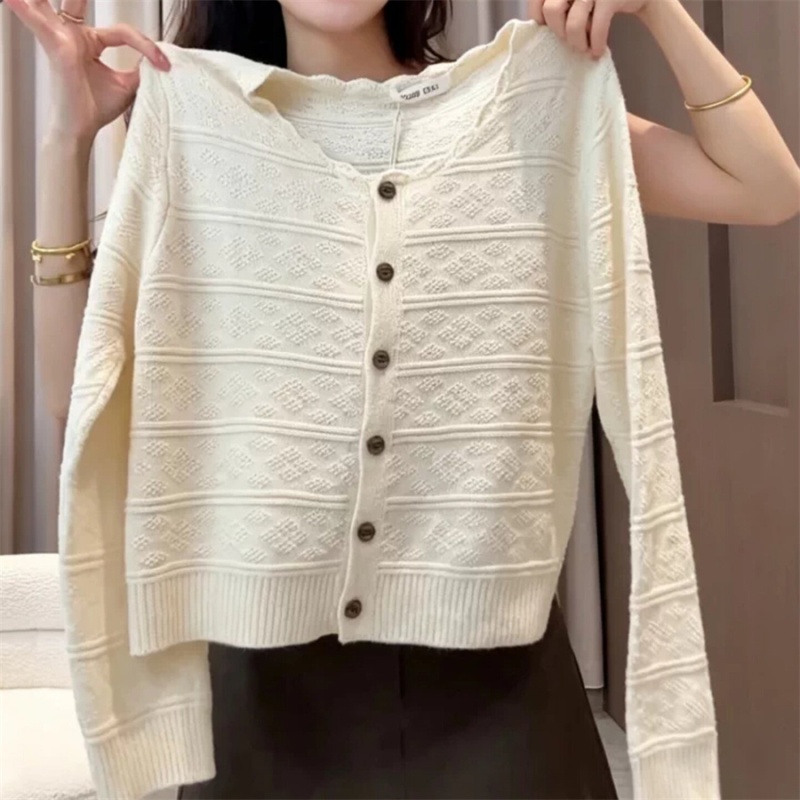 Round neck fashion sweater Western style coat for women - Image 5