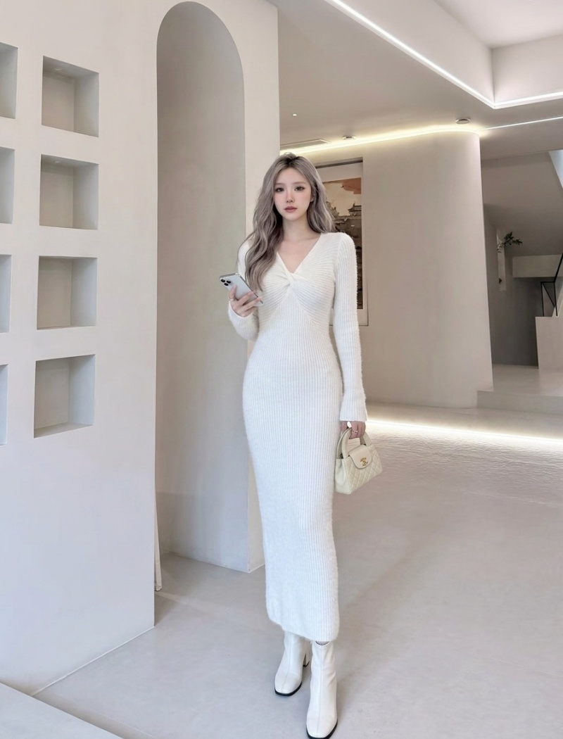 V-neck bottoming long dress autumn and winter dress