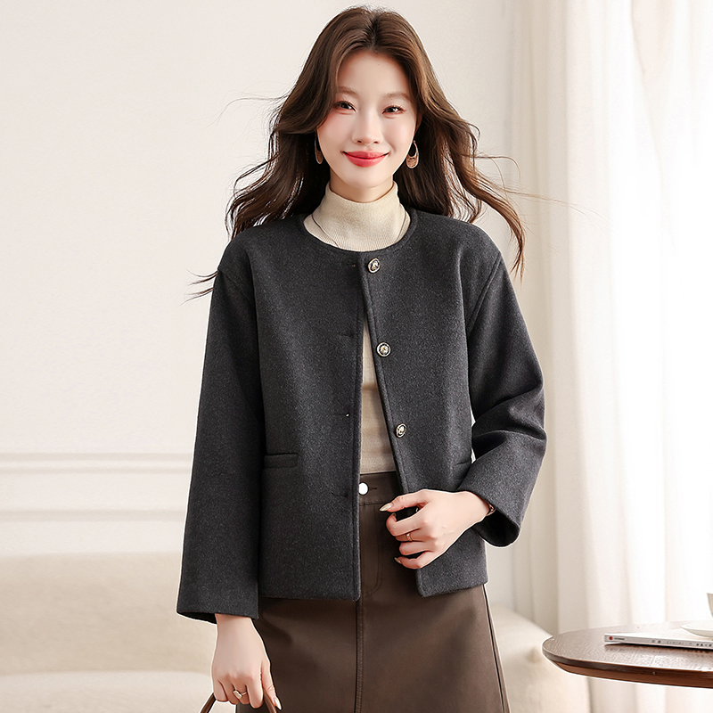 Small fellow woolen coat chanelstyle overcoat for women - Image 2