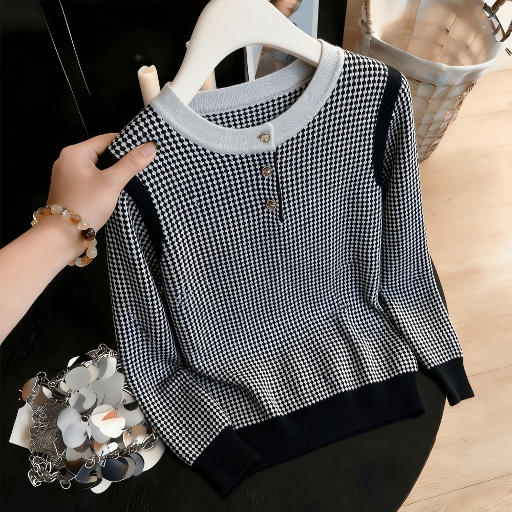 Black-white loose tops long sleeve plaid sweater for women