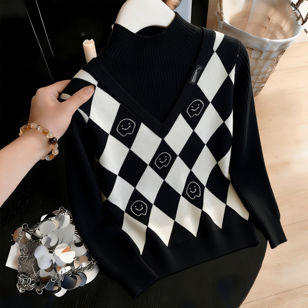 Pseudo-two autumn and winter quilted pattern sweater