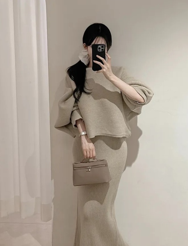 Package hip sweater short skirt a set for women