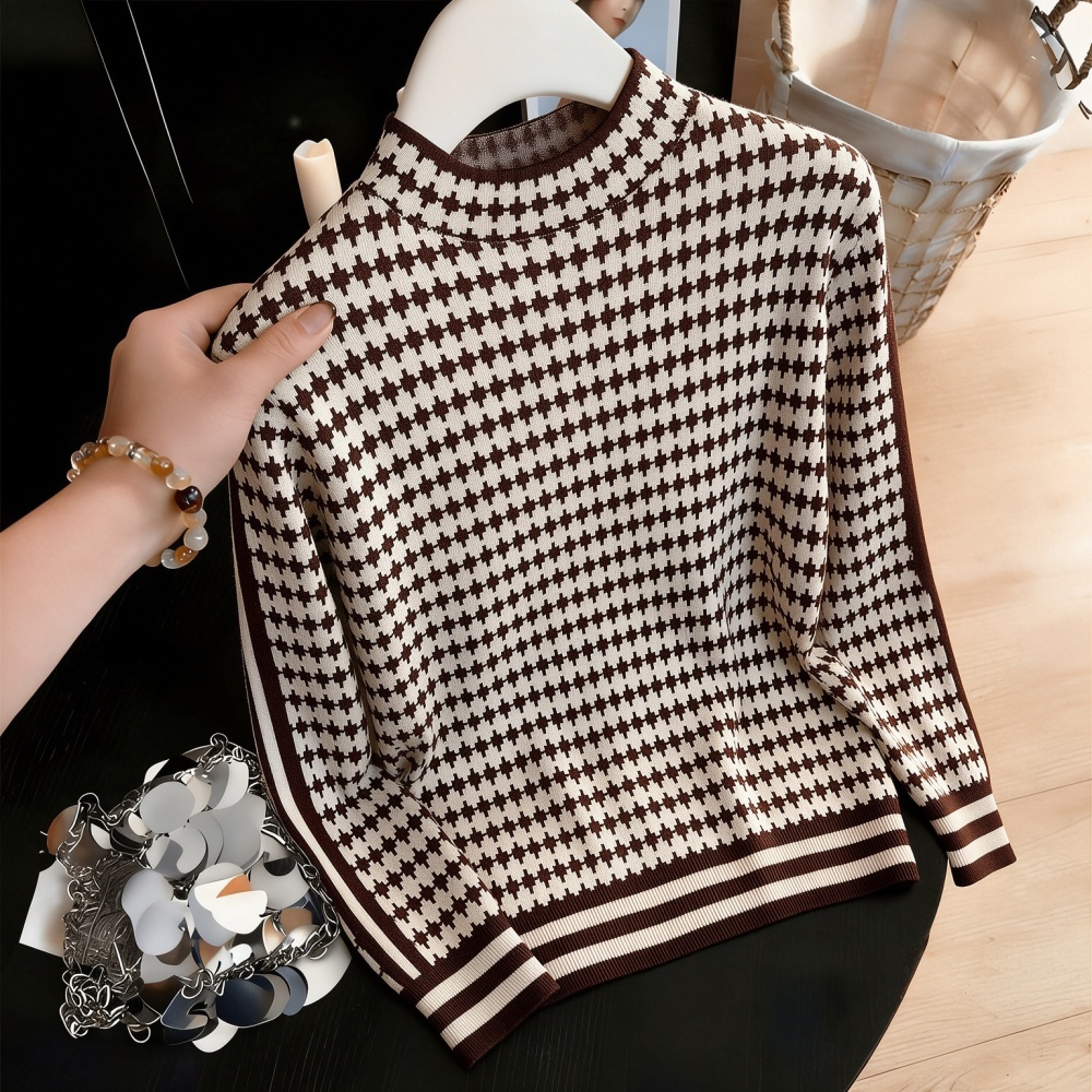 Small fellow bottoming shirt sweater - Image 2