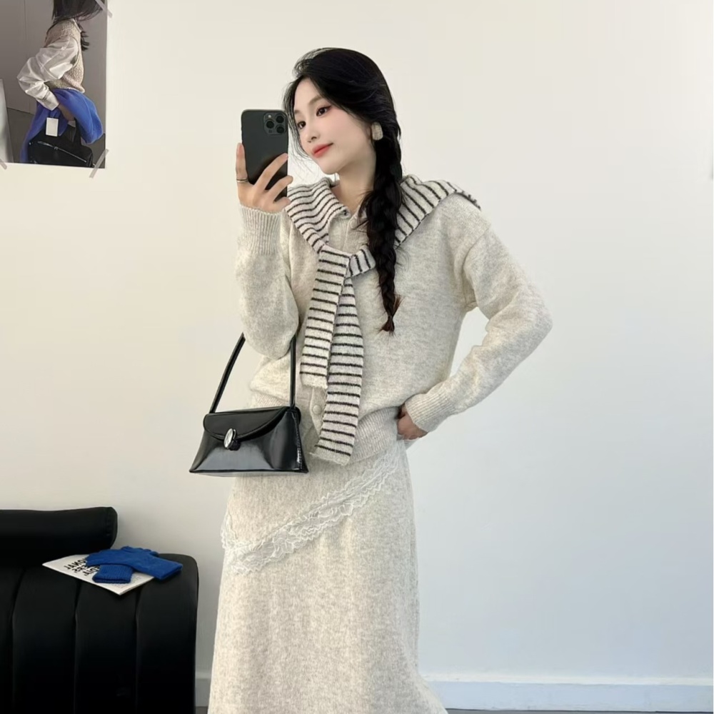 Stripe knitted shawl Korean style skirt a set - Image 3